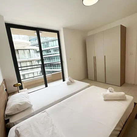 Chic Urban - Paceville Apartment